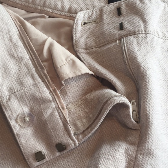 White House Black Market oatmeal color shorts - Picture 6 of 7